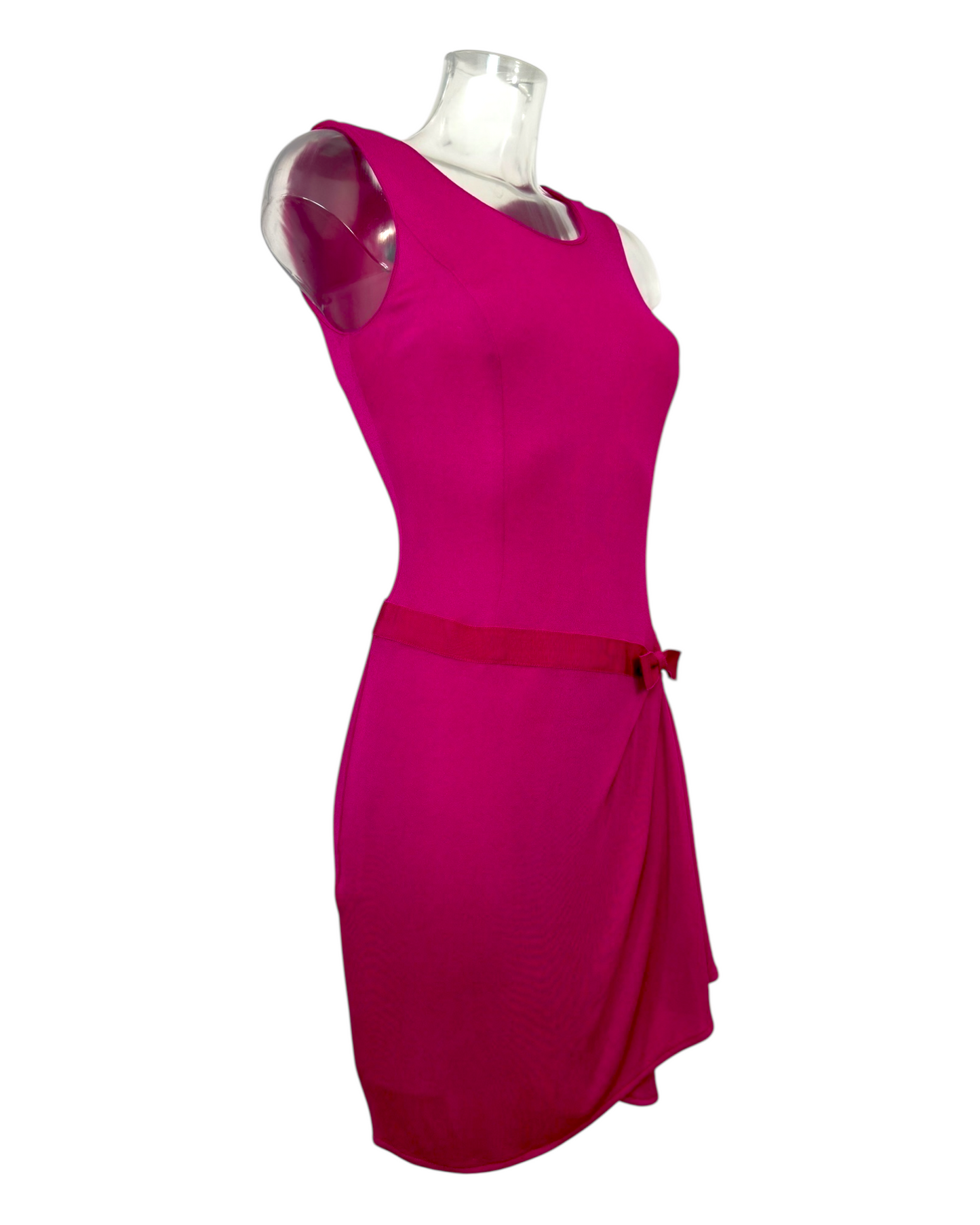 Moschino Cheap and Chic – Robe Vintage Rose Fuchsia – Drape et Nœud Latéral – Silhouette Sculptée – Made in Italy