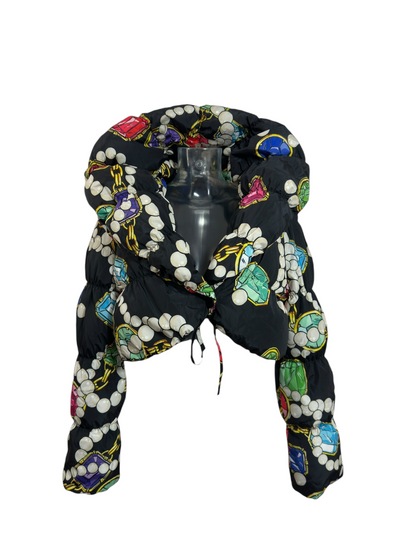 Veste courte matelassée imprimé bijoux Moschino – Collection Automne-Hiver 2018 