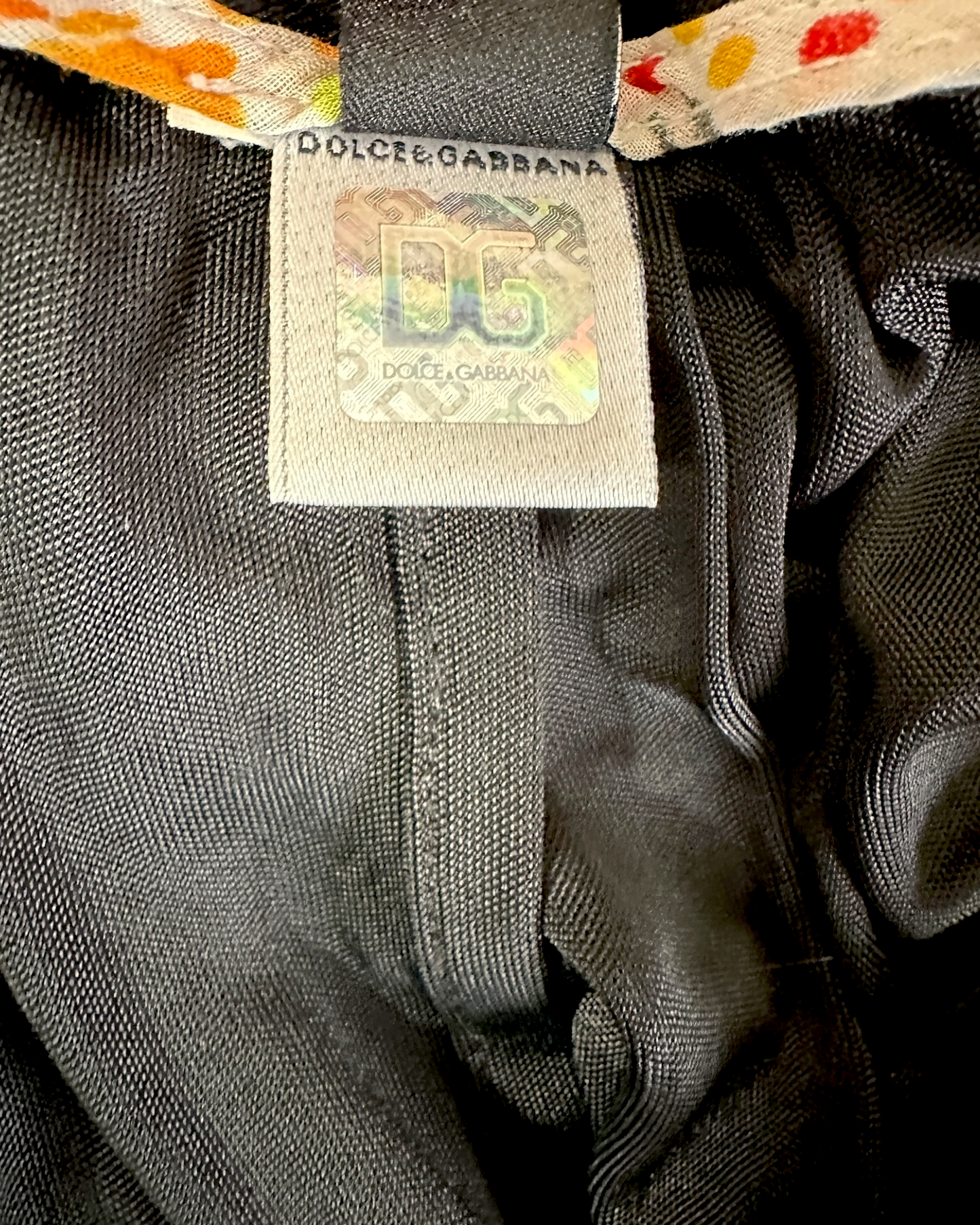 Dolce & Gabbana – Jupe  Noire – Chaînes Dorées Décoratives – Silhouette Plissée