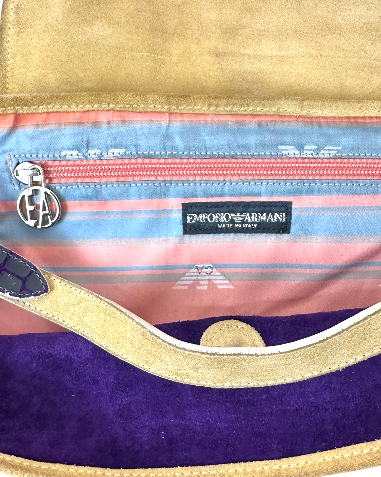 Emporio Armani – Sac Cuir Épaule  – Effet Croco Verni Violet & Daim Beige – Made in Italy