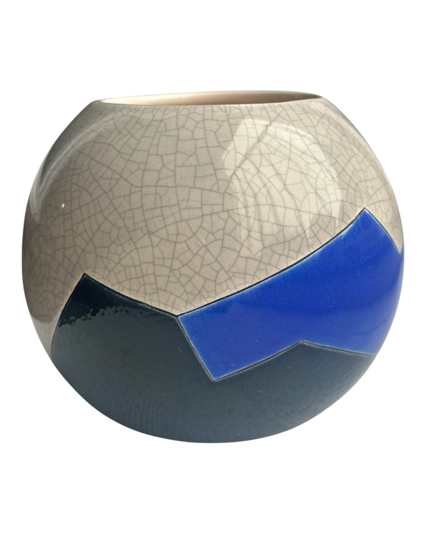 Désert Occidental– Vase Céramique J.Suzor – Émail Craquelé Gris & Ligne Bleue Graphique – Fait Main – Atelier des Récollets – Code FVR45